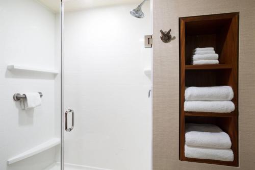 Courtyard by Marriott Maui Kahului Airport - image 11