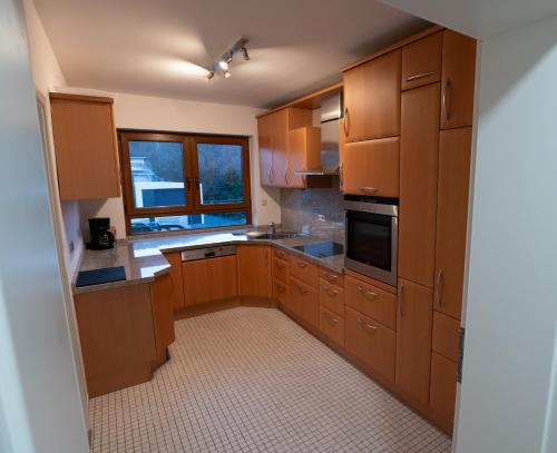 廚房, Holiday apartment at Schillerfelsen in 達恩