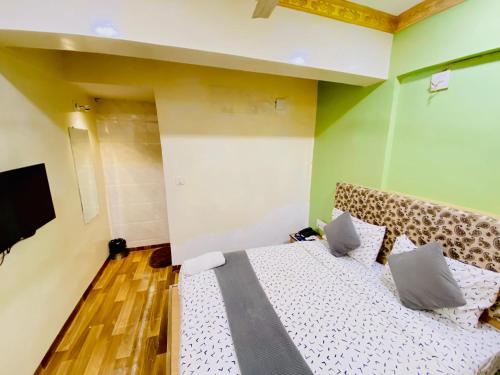 Hotel ABC Satellite Prahlad Nagar