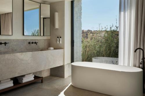 화장실, Odera, Tinos, Autograph Collection in 티노스