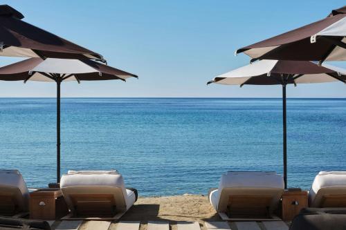 Strand, Odera, Tinos, Autograph Collection in Tinos
