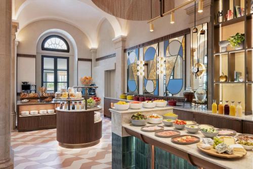 Imperial Riding School Renaissance Vienna Hotel - image 3