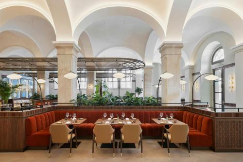 Imperial Riding School Renaissance Vienna Hotel - image 9