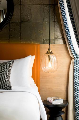 Renaissance Paris Vendome Hotel - image 8