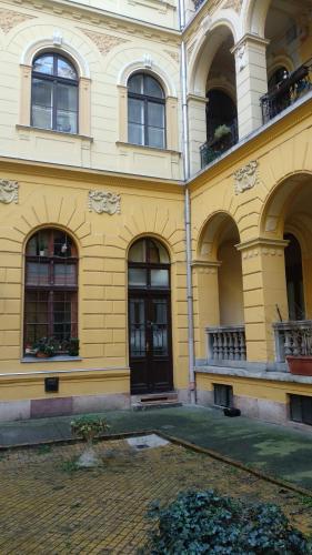 Milos Apartman 1