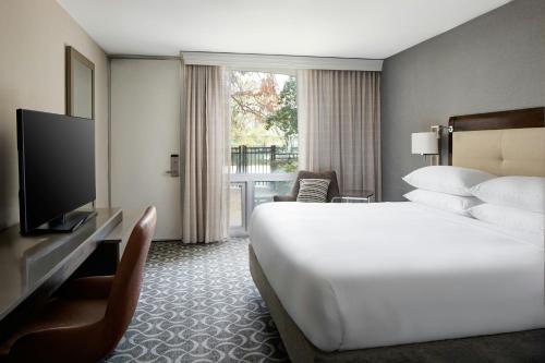 Marriott St. Louis Airport - image 6