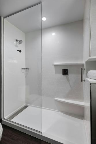 Courtyard by Marriott St Paul Downtown - image 13