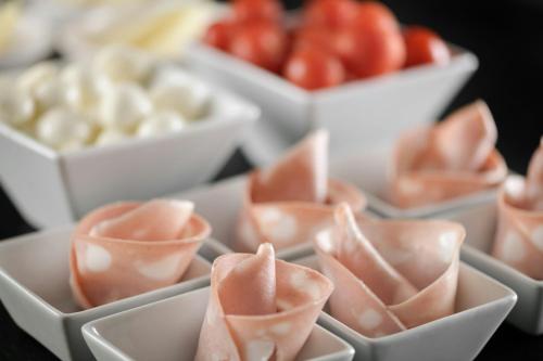 AC Hotel Venezia by Marriott - image 4