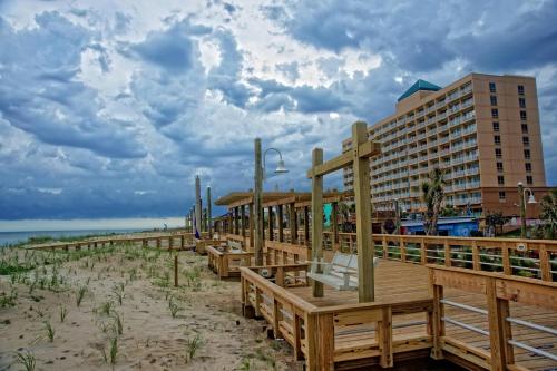Photo - Courtyard by Marriott Carolina Beach Oceanfront