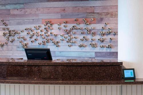 Photo - Courtyard by Marriott Carolina Beach Oceanfront