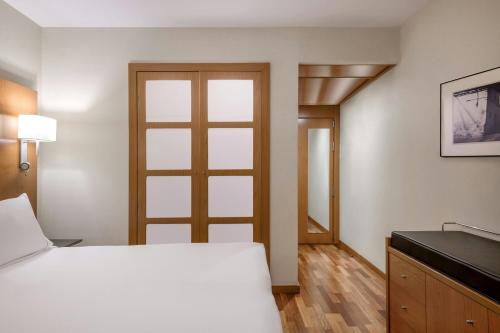 AC Hotel Sevilla Forum - image 6