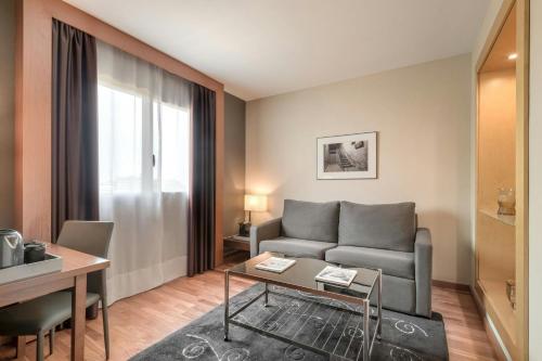 AC Hotel Sevilla Forum - image 2