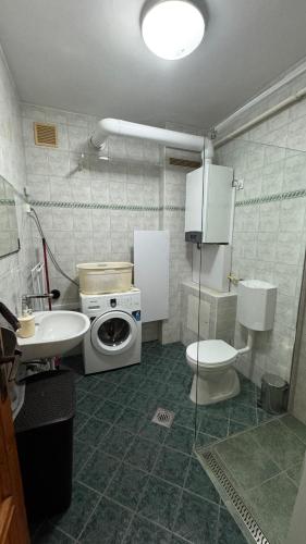 Veronika Lux Apartman - image 2