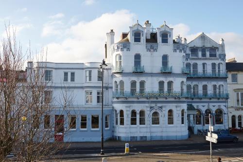Royal Esplanade Hotel - main image