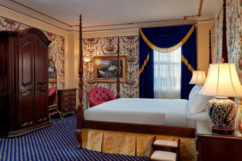 1 queen bed