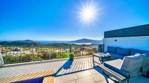 2 Bedroom Luxury Villa with Private Pool in Kalkan - image 5