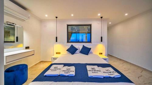 Two-Bedroom Villa image 10