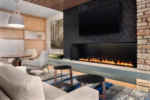 Fairfield Inn & Suites by Marriott Milwaukee West in West Milwaukee, USA
