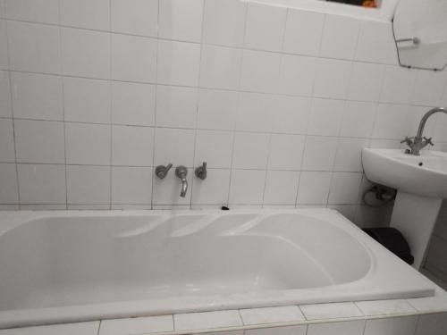 R&J homestay, Tina-an (photo 5)