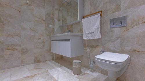 Three-Bedroom Villa image 10