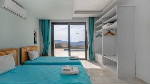 Three-Bedroom Villa image 2