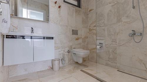 Three-Bedroom Villa image 1