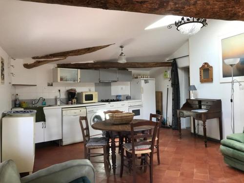 Létesítmények, Place du village Haute Provence, 3 nuits au moins in Puimichel