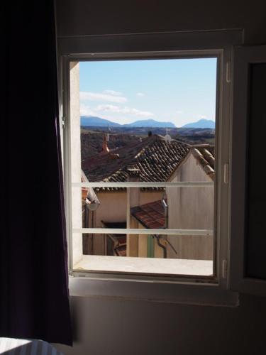 Kilátás, Place du village Haute Provence, 3 nuits au moins in Puimichel
