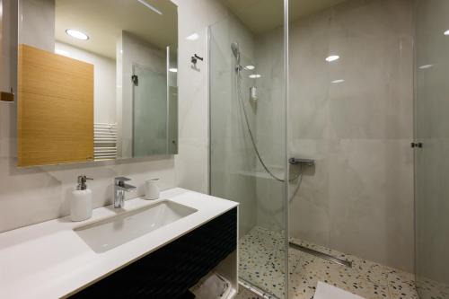 ArtLoft Garni Hotel - image 7