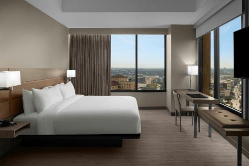 AC Hotel by Marriott San Antonio Riverwalk - image 7