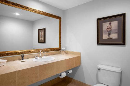 643551750 Casa Monica Resort & Spa, Autograph Collection