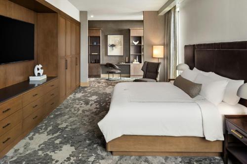 The Trade, Autograph Collection The Trade, Autograph Collection