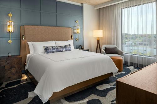 The Trade, Autograph Collection The Trade, Autograph Collection