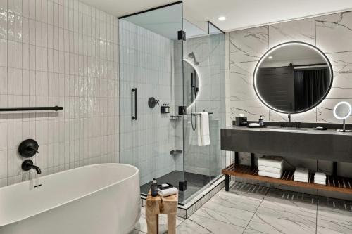 The Trade, Autograph Collection The Trade, Autograph Collection