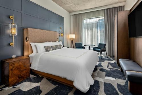 The Trade, Autograph Collection The Trade, Autograph Collection