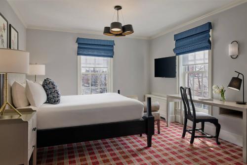 1 queen bed