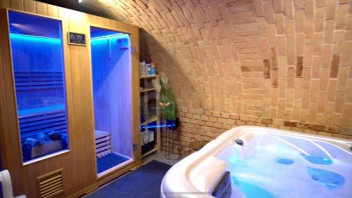 Völgyhíd Village Balaton (Volgyhid Village Balaton) in โคโรเชกี