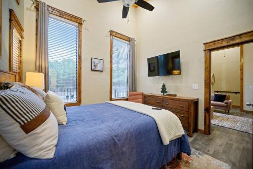 Smokin Buck Cozy Woodland With Spa & Firepit Smokin Buck Cozy Woodland With Spa & Firepit