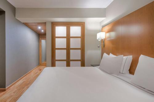 AC Hotel Sevilla Forum - image 9