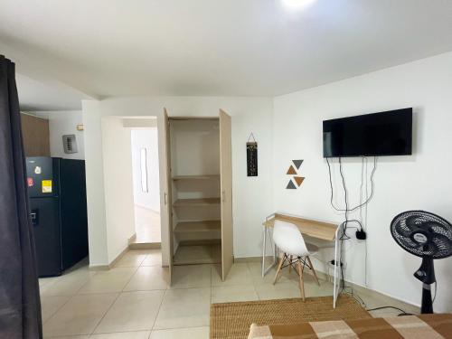 One-Bedroom Apartment image 9