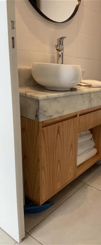 Studio Apartment with Balcony image 5