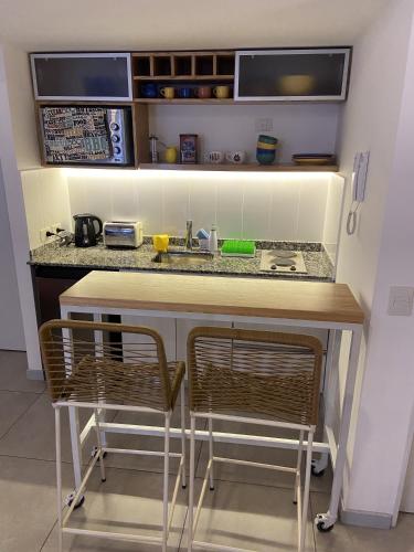Studio Apartment with Balcony image 4