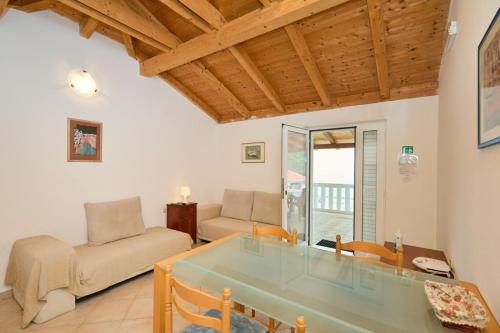 Holiday apartment in Saplunara with sea view, terrace, air conditioning, WiFi 5197-5 in Saplunara