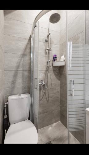Center at Al Svolou str -50 sqm - 3 p - 2 balconies -2 Tvs - Optical fiber - Washine machine - Fully equipped kitchen - 8th floor, Soluň (fotografie 10)