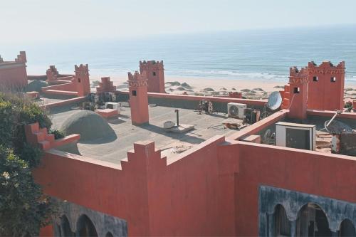 Villa bord de mer in Sidi Binnzarene