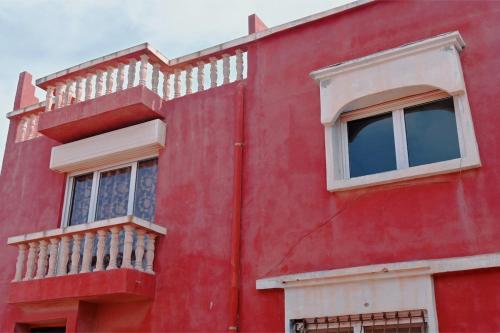 Villa bord de mer in Sidi Binnzarene