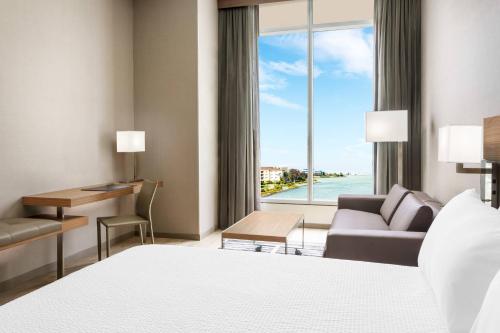 AC Hotel by Marriott San Francisco Airport/Oyster Point Waterfront - image 10