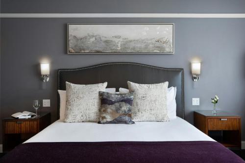 Ambassador Hotel Wichita, Autograph Collection