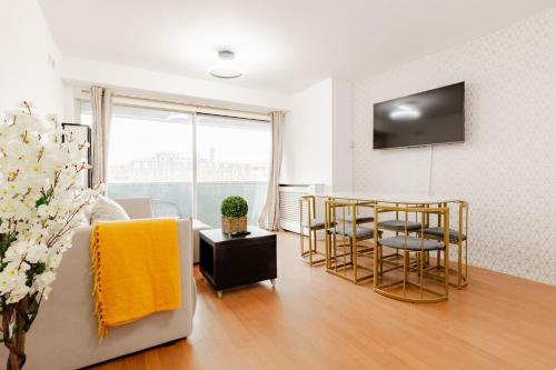 Luxurious London Apartment with City Views, London (photo 9)