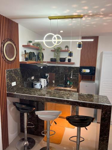 La Nikolina, Cozy Studio near MOA, CCP & Star City, Pasay, Manila